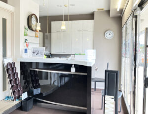 日野市（平山城址公園）の歯医者、SERAデンタルオフィス 平山城址公園駅前歯科でインプラント治療から数年後に痛みが出る理由について解説