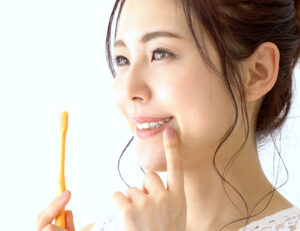 日野市（平山城址公園）の歯医者、SERAデンタルオフィス 平山城址公園駅前歯科でインプラント治療から数年後に痛みが出る理由について解説